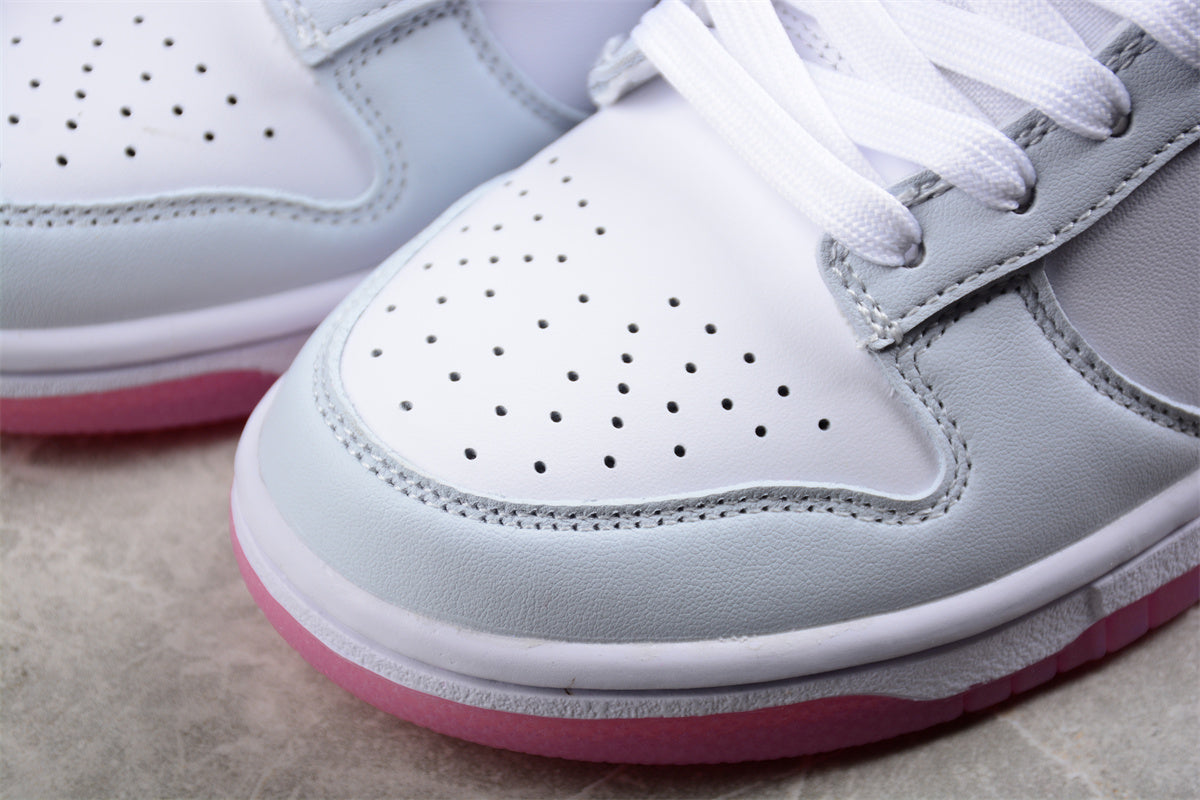 Nike Dunk Low "520 Summit White and Pink Foam"