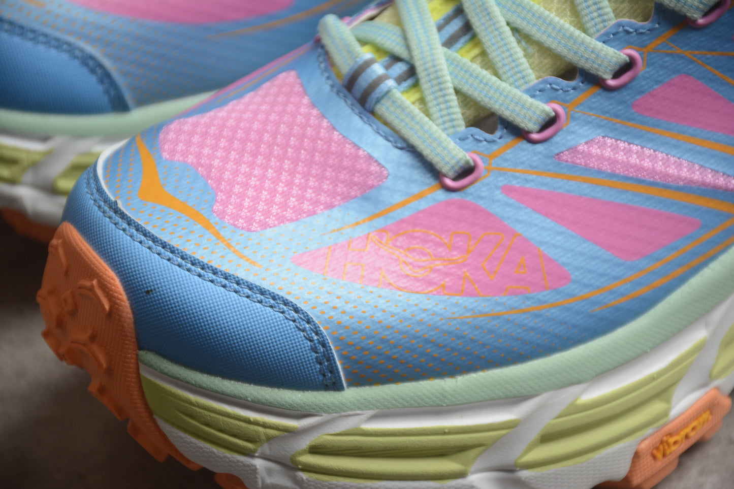 Hoka One One Mafate Speed 2 in Cyclamen/All Aboard - Best Reps Website 2025