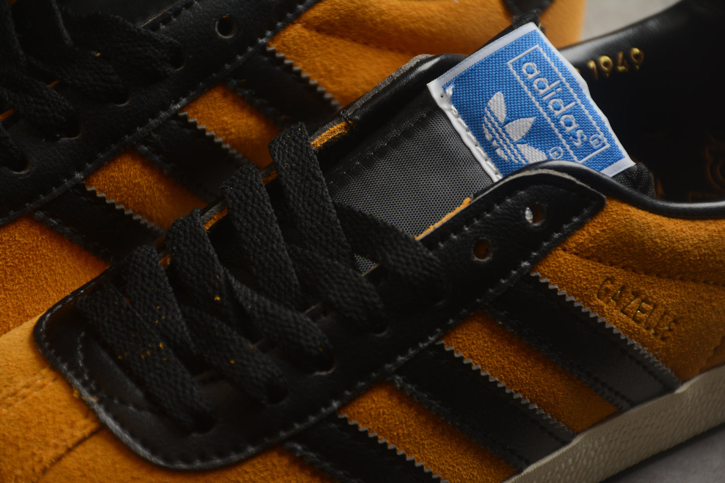 adidas Gazelle "Team Collegiate Gold / Core Black"