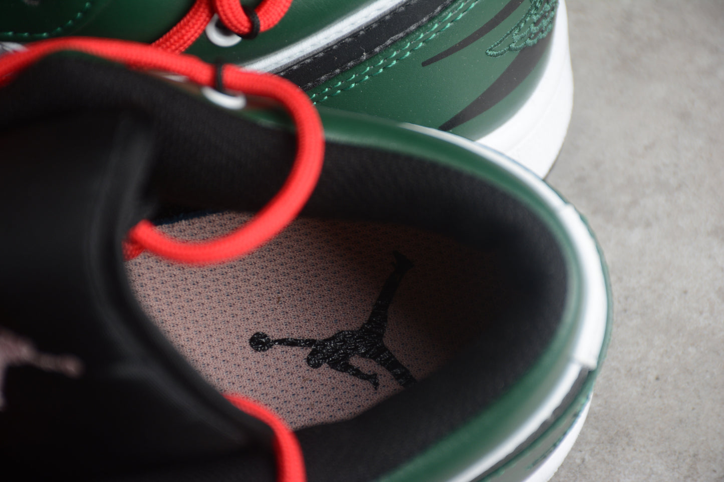 Off-White x Nike Dunk Low "Pine Green" - Best Reps Website 2025