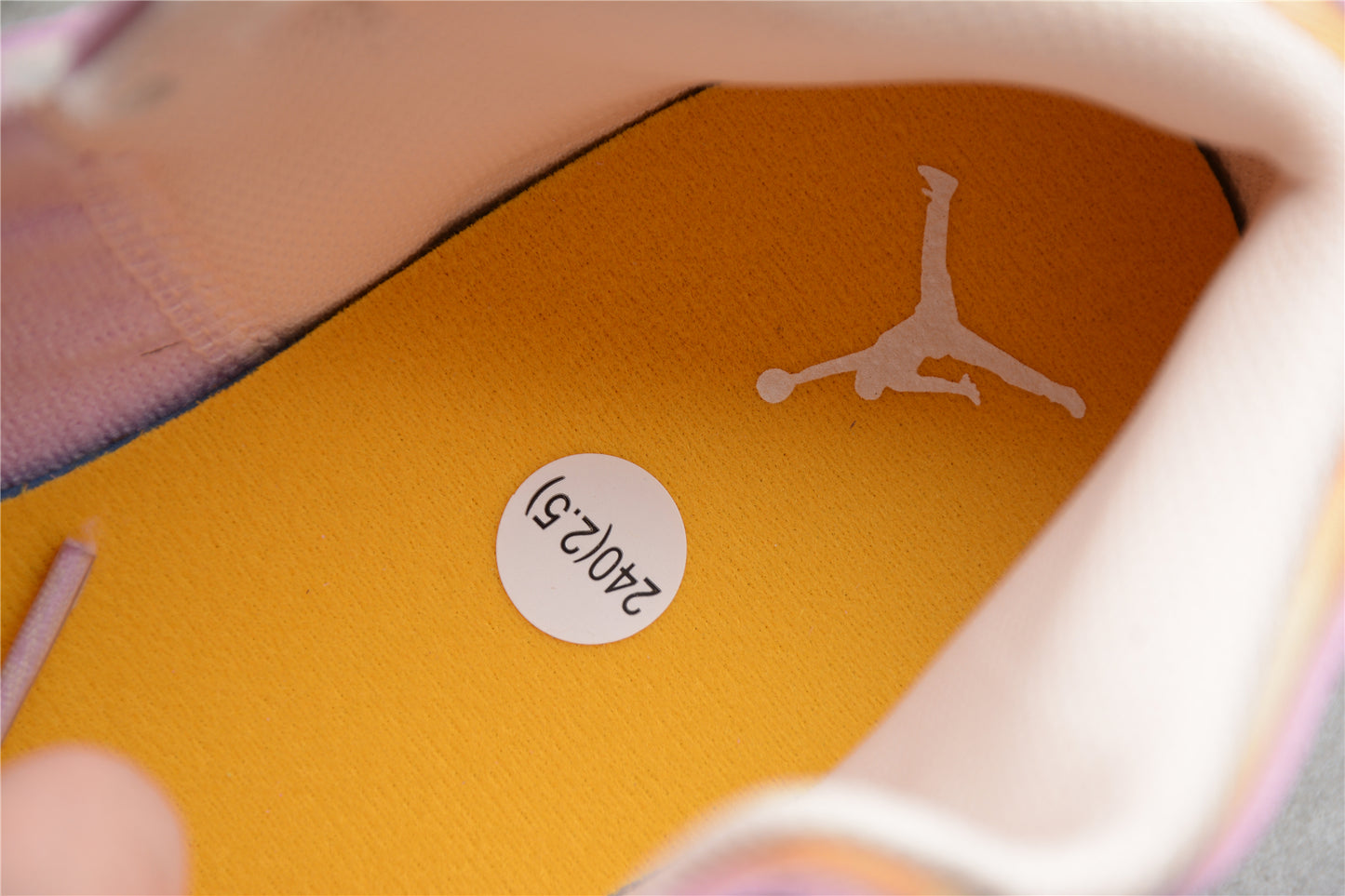 Air Jordan 1 Mid SE GS 'Arctic Pink' - Best Reps Website 2025