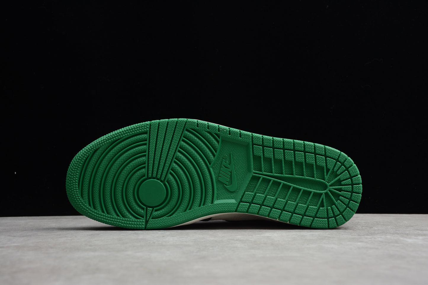 Air Jordan 1 Retro High OG 'Pine Green' - Best Reps Website 2025