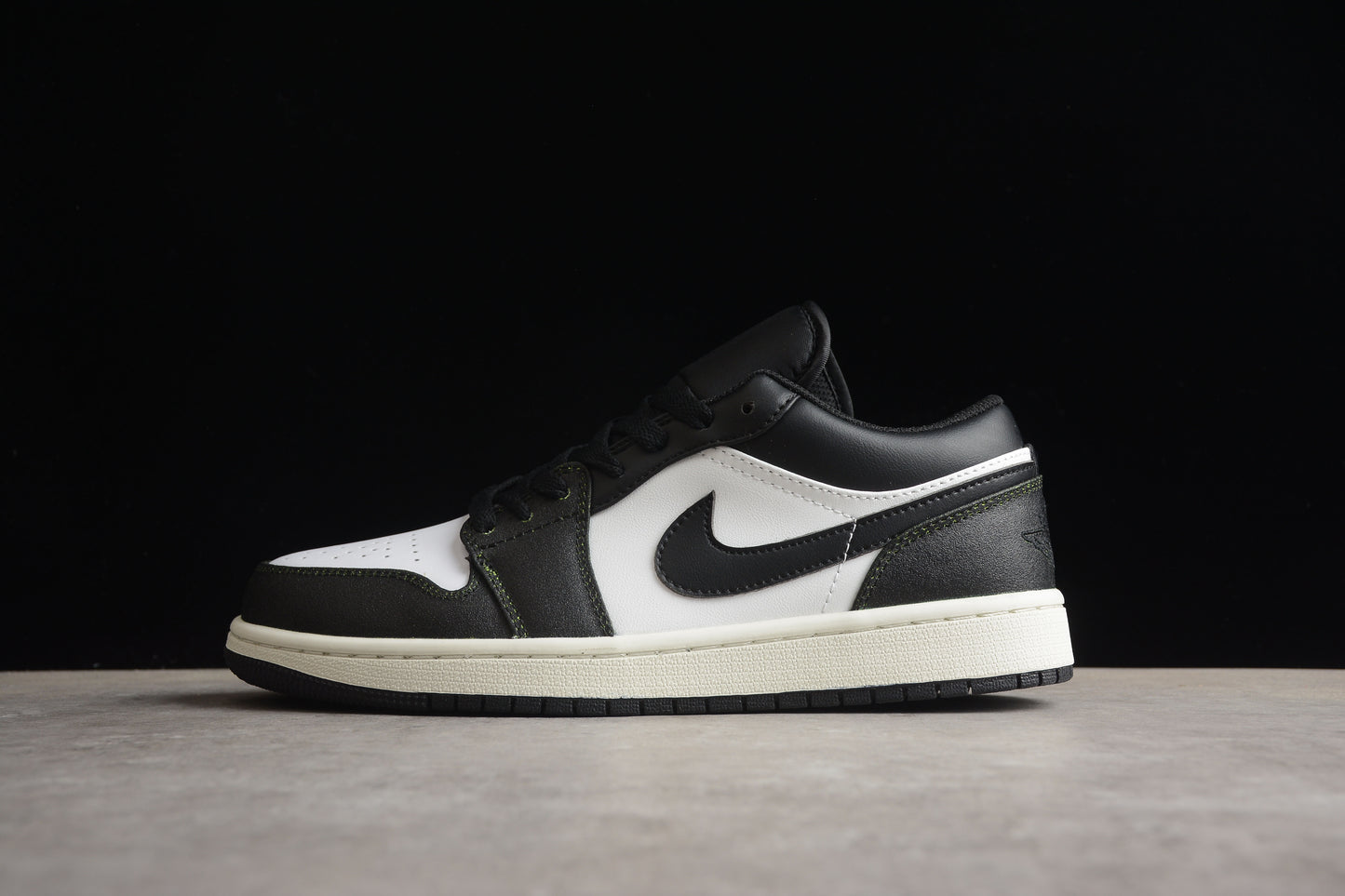 Air Jordan 1 Low SE 'Vintage Panda DO8244-003 - Best Reps Website 2025