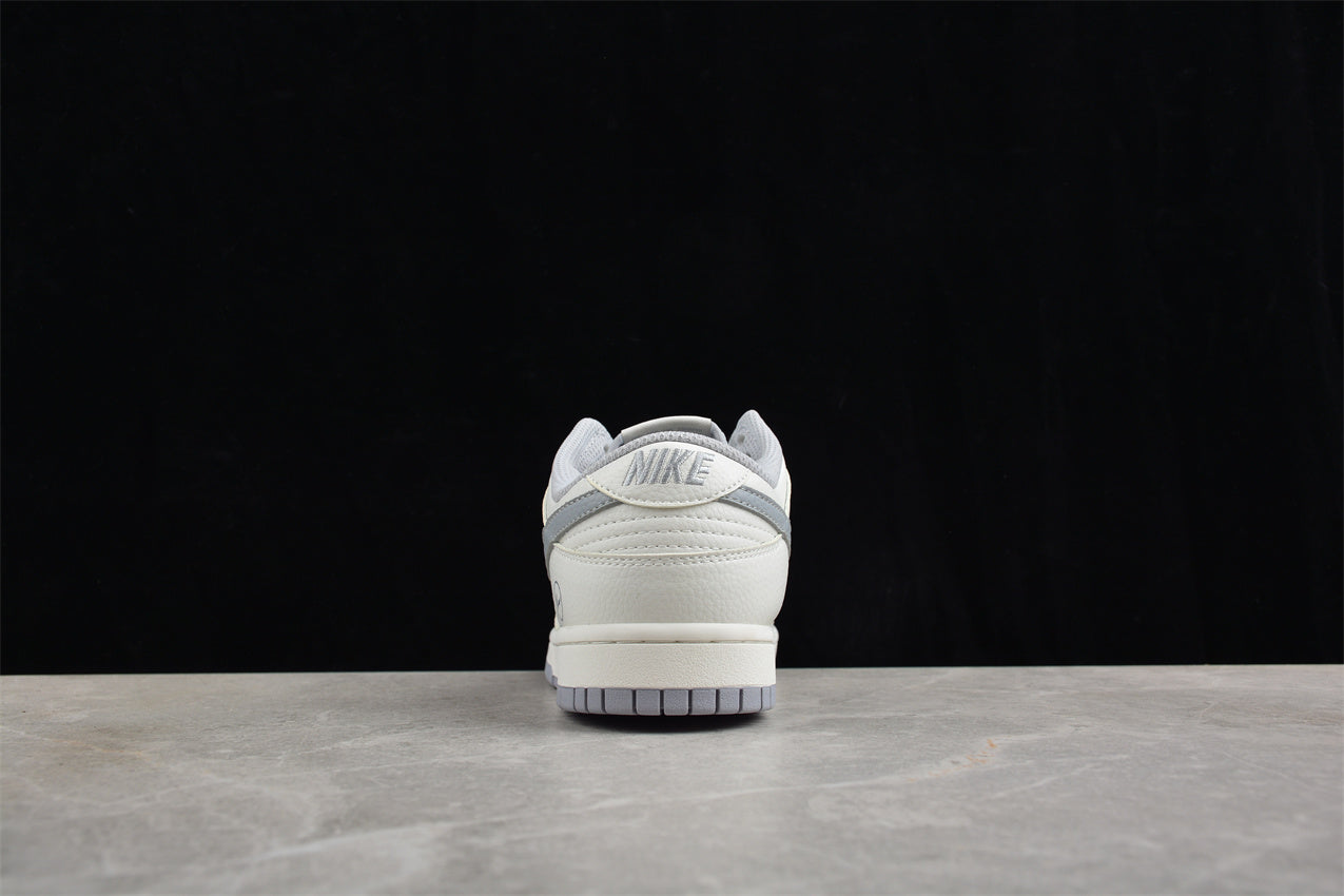 Nike SB Dunk Low Fragment Design "Light Grey"