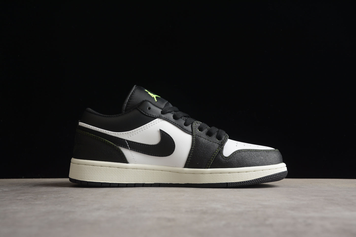 Air Jordan 1 Low SE 'Vintage Panda DO8244-003 - Best Reps Website 2025
