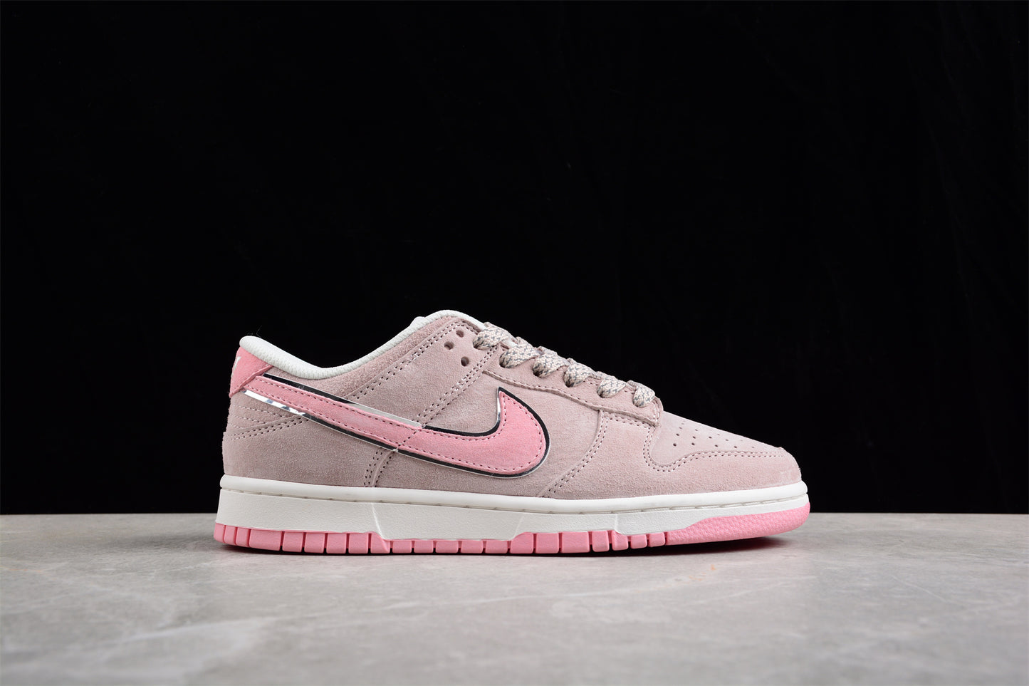 Otomo Katsuhiro x Nike SB Dunk Low "Steamboy OST" Pink