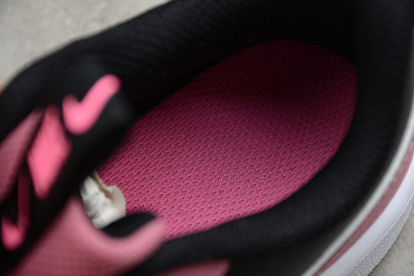 Nike Court Borough Low 2 SE "Desert Berry"