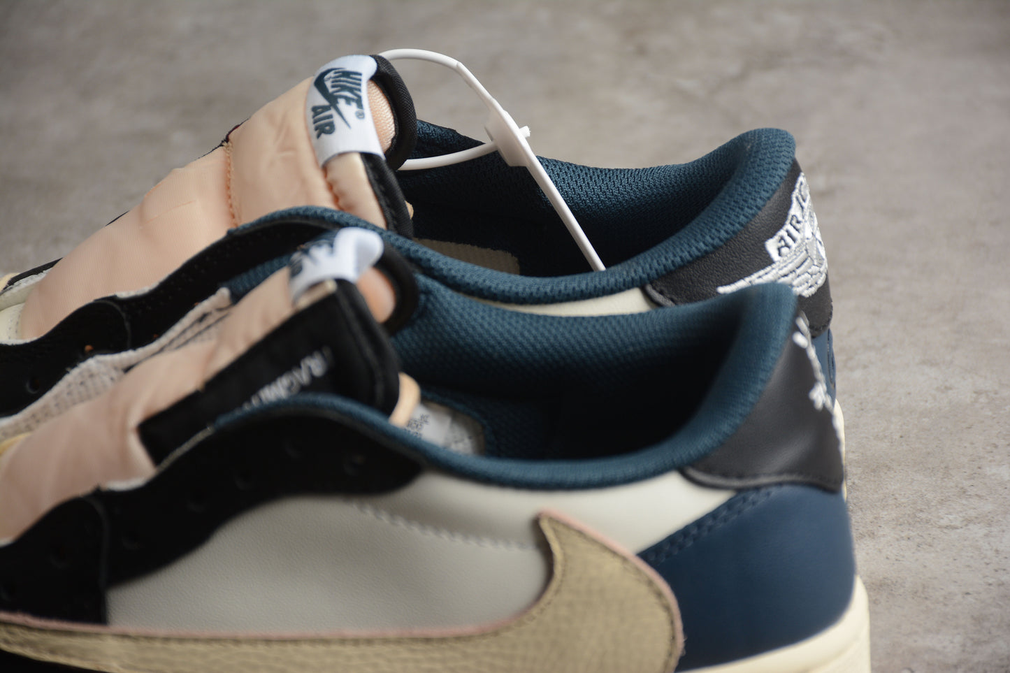 Travis Scott x Air Jordan 1 Low " Reverse Mocha " DM7866-162 - Best Reps Website 2025