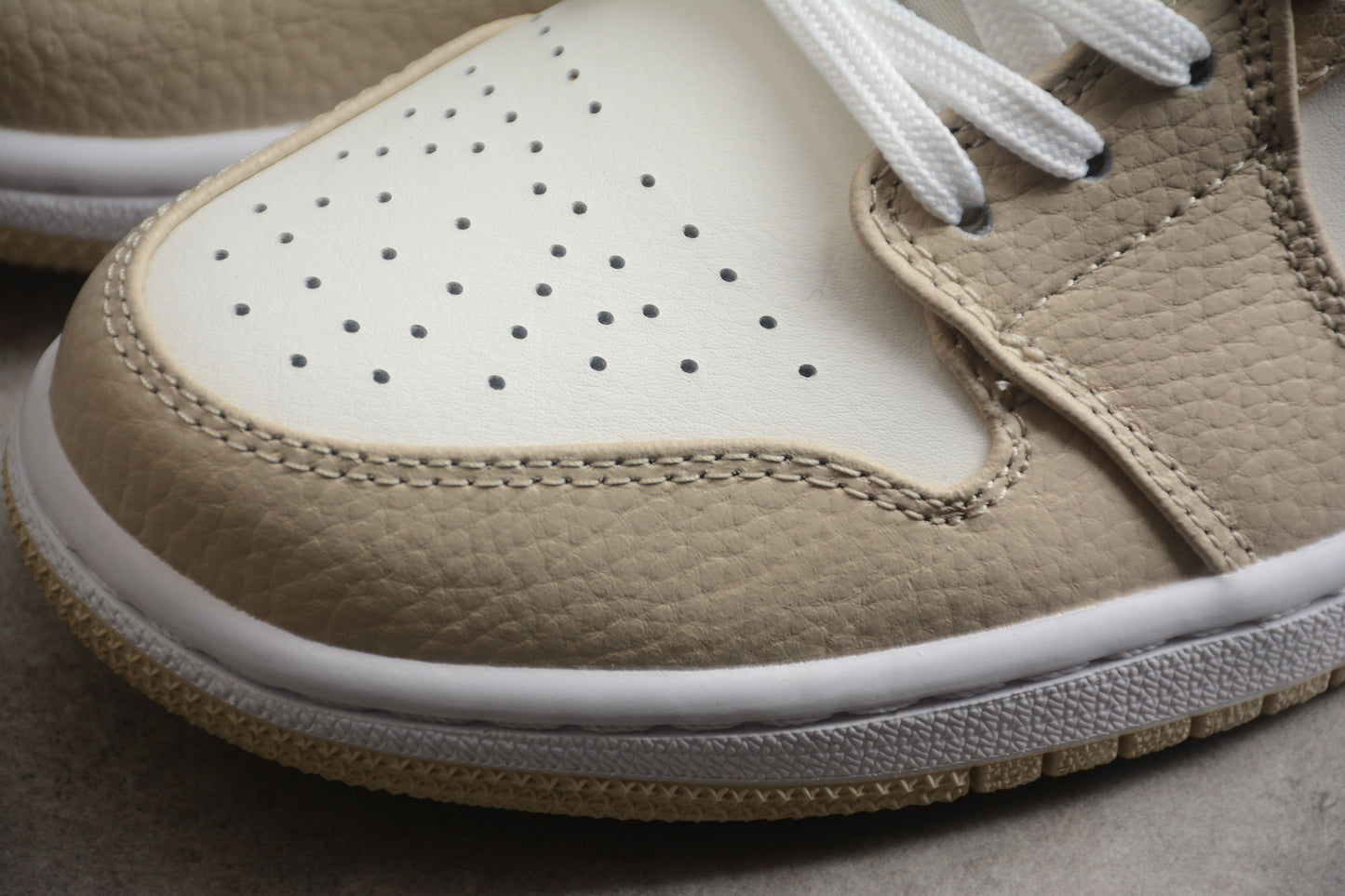 Air Jordan 1 Low SE "Sail Rattan"