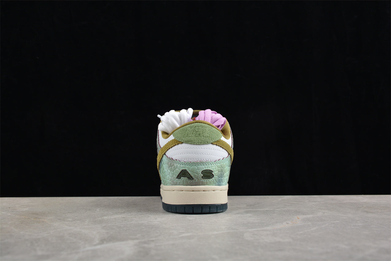 Alexis Sablone x Nike SB Dunk Low