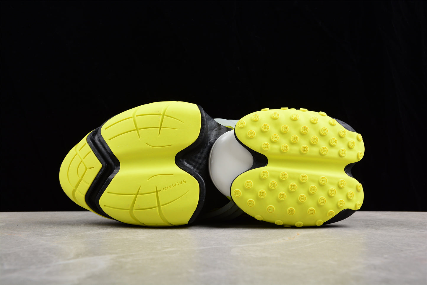 Balmain Unicorn Low-Top Sneakers in Black/Yellow – Neoprene & Leather