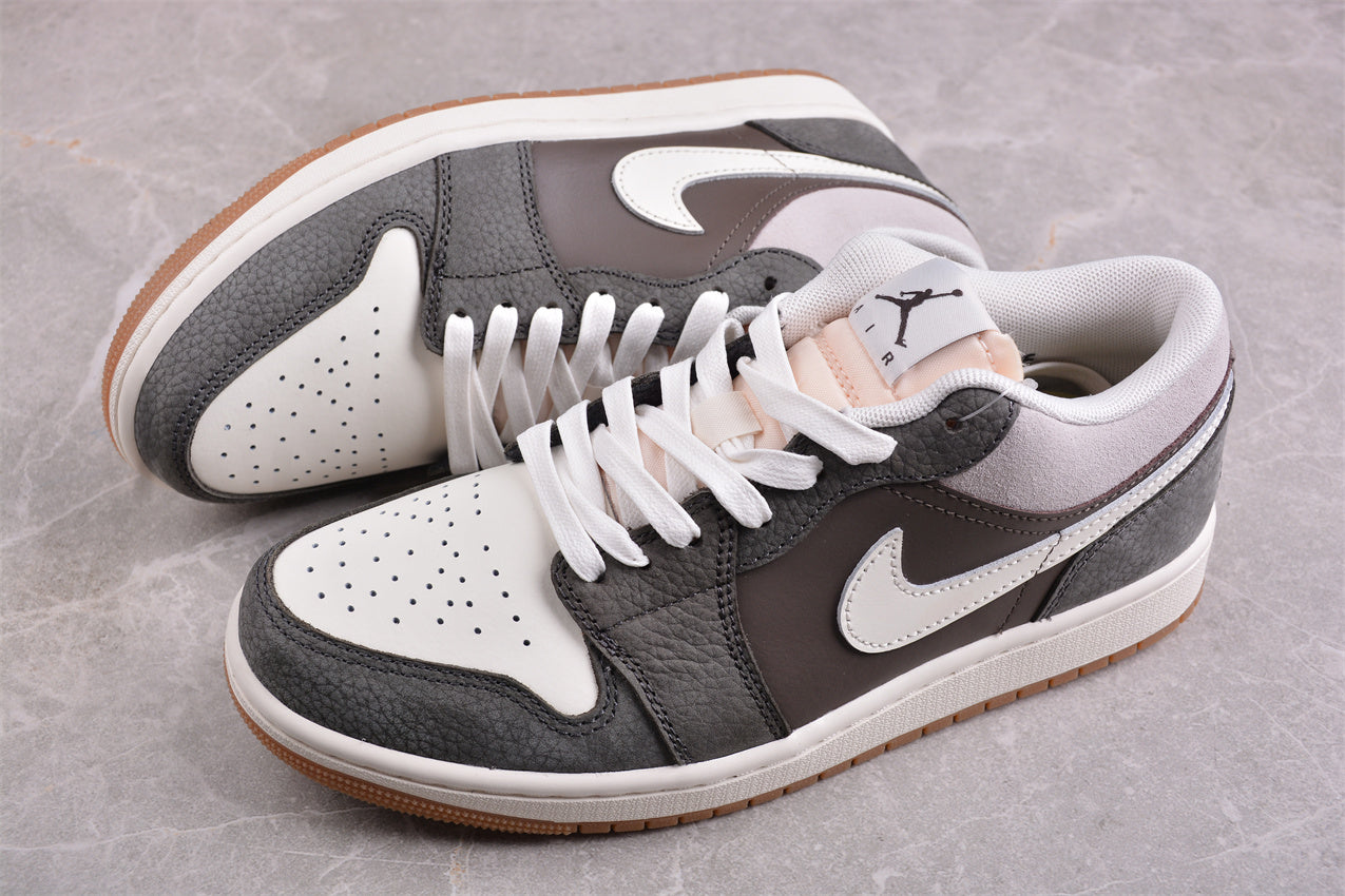 Air Jordan 1 Low ‘SNKRS Day Korea’ 2023 White/Grey - Best Reps Website 2025