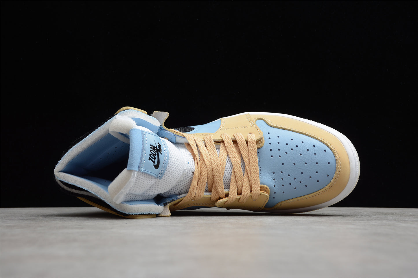 Air Jordan 1 Zoom CMFT "Psychic Blue"