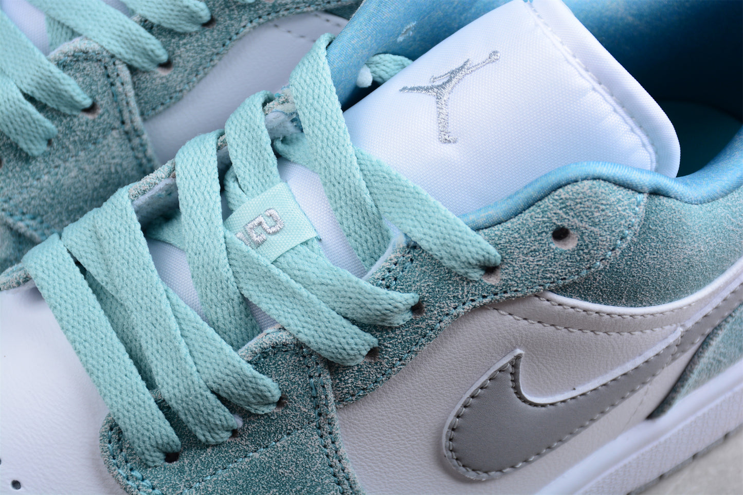 Air Jordan 1 Low "New Emerald" DN3705-301 - Best Reps Website 2025