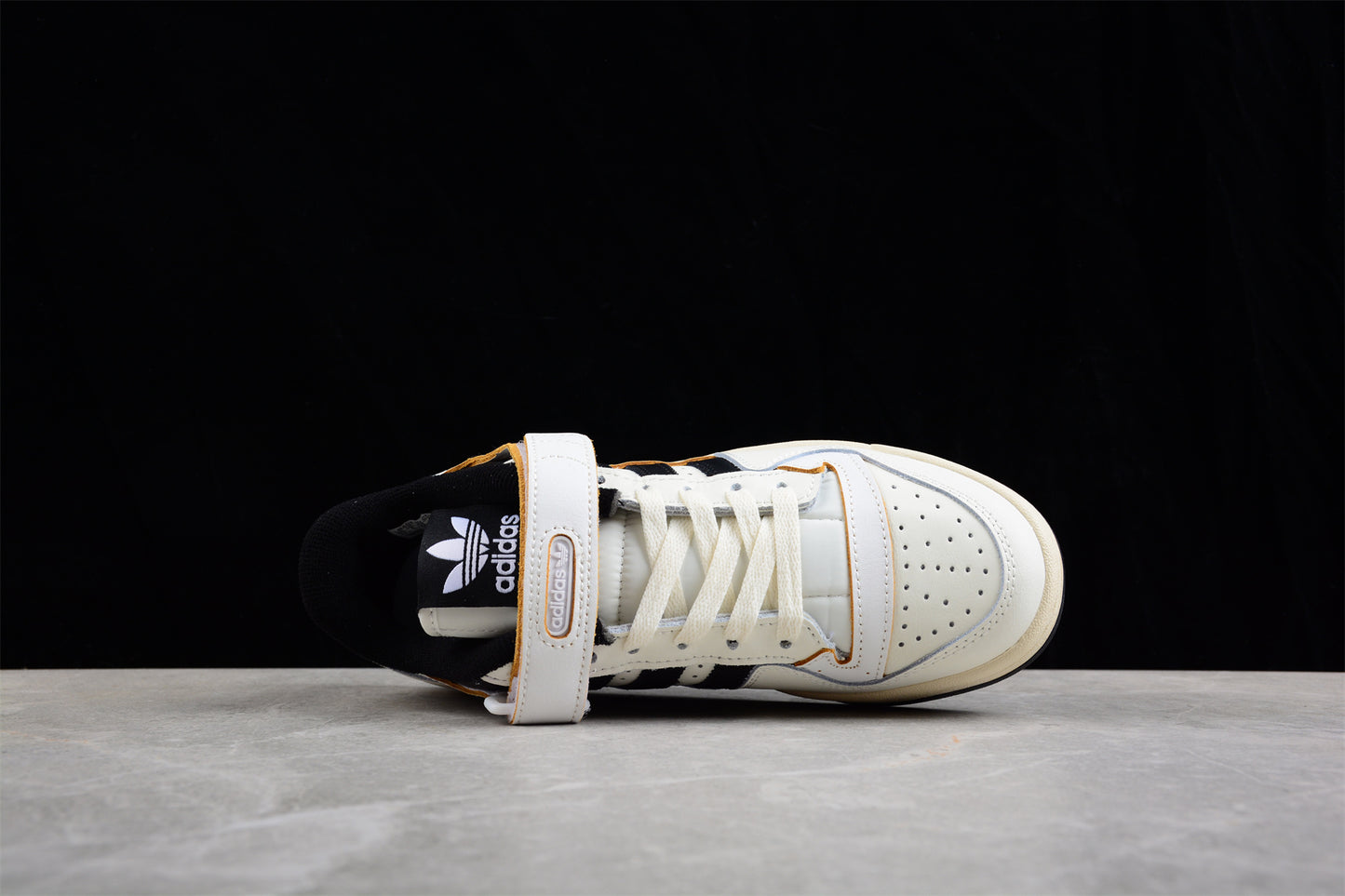 adidas Forum 84 Low in Off White/Core Black - Best Reps Website 2025