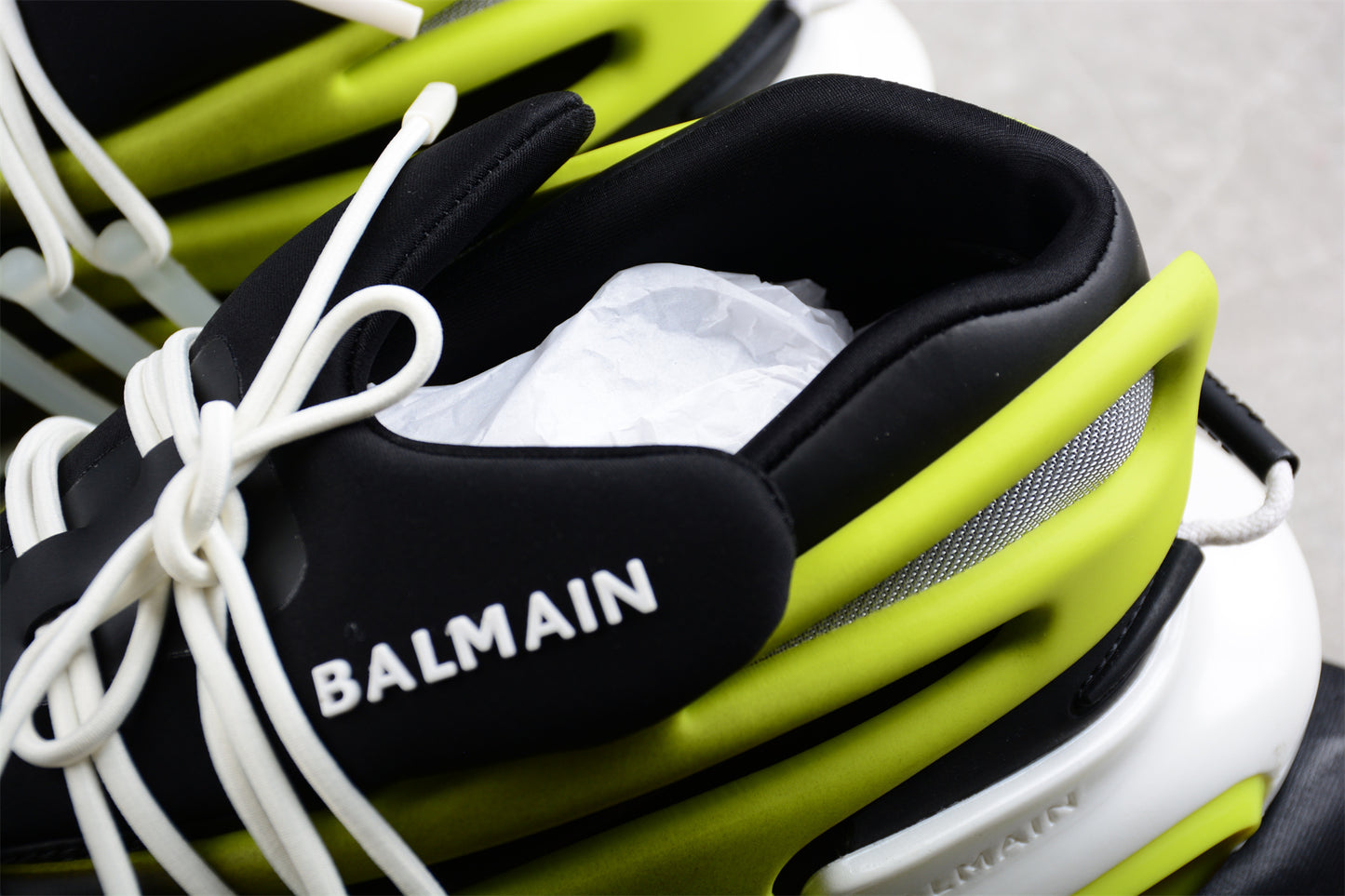 Balmain Unicorn Low-Top Sneakers in Black/Yellow – Neoprene & Leather