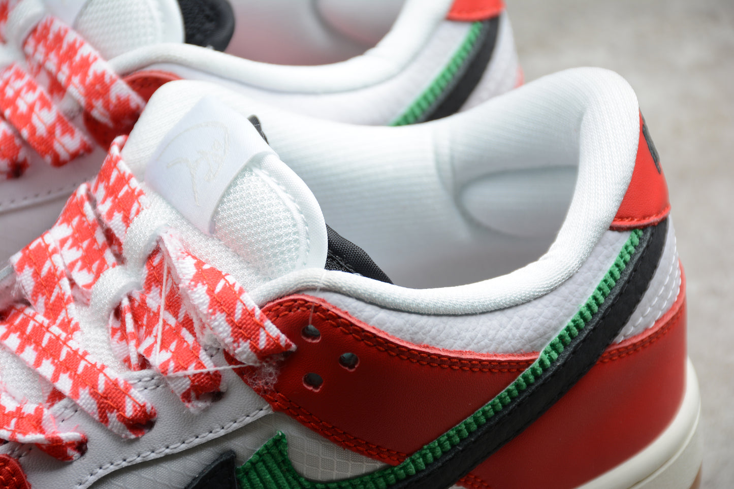 Frame Skate x Nike SB Dunk Low “Habibi”