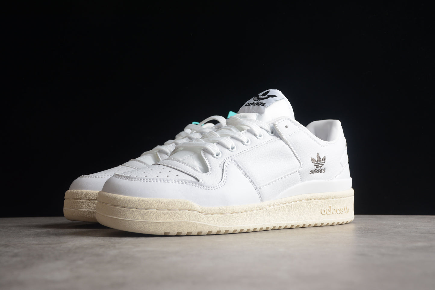adidas Forum 84 Low ADV "No Stripes White"