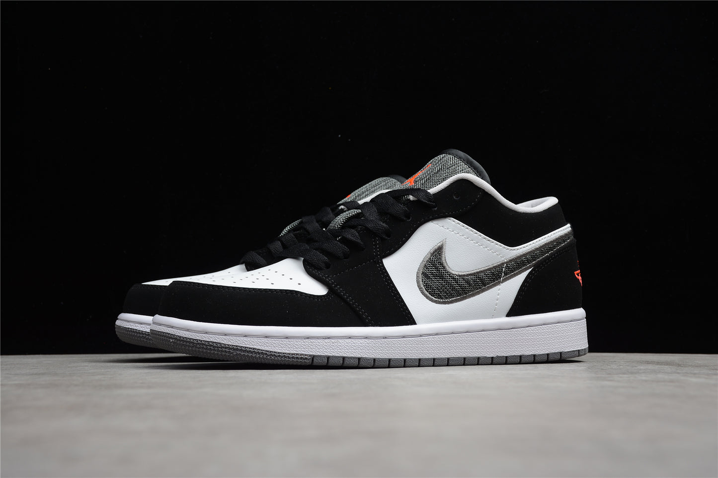 Air Jordan 1 Low "Black White Wolf Grey" 553558-029 - Best Reps Website 2025