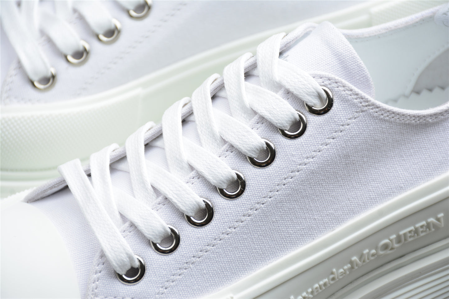 Alexander McQueen Tread Slick Low Lace-Up in White - Best Reps Website 2025