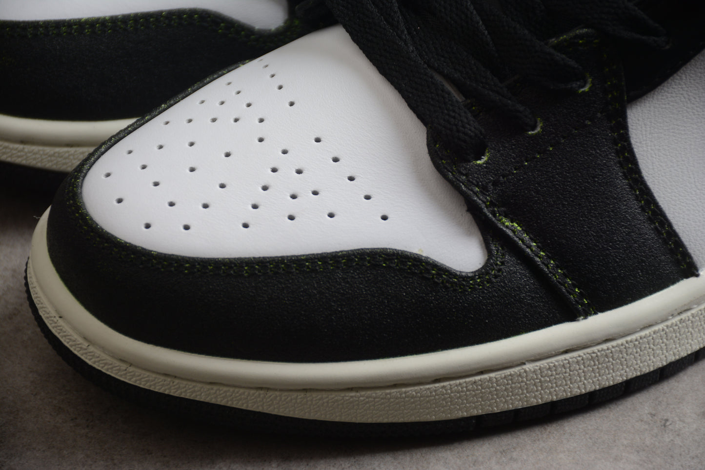Air Jordan 1 Low SE 'Vintage Panda DO8244-003 - Best Reps Website 2025