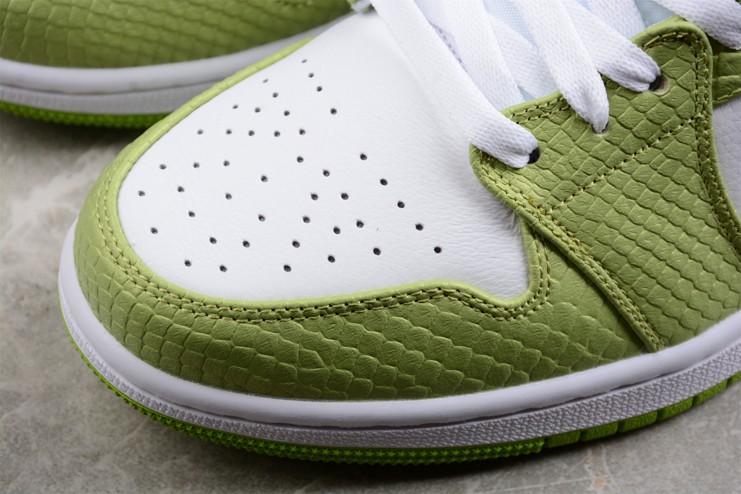 Nike Air Jordan 1 Mid SE "Green Python" - Best Reps Website 2025