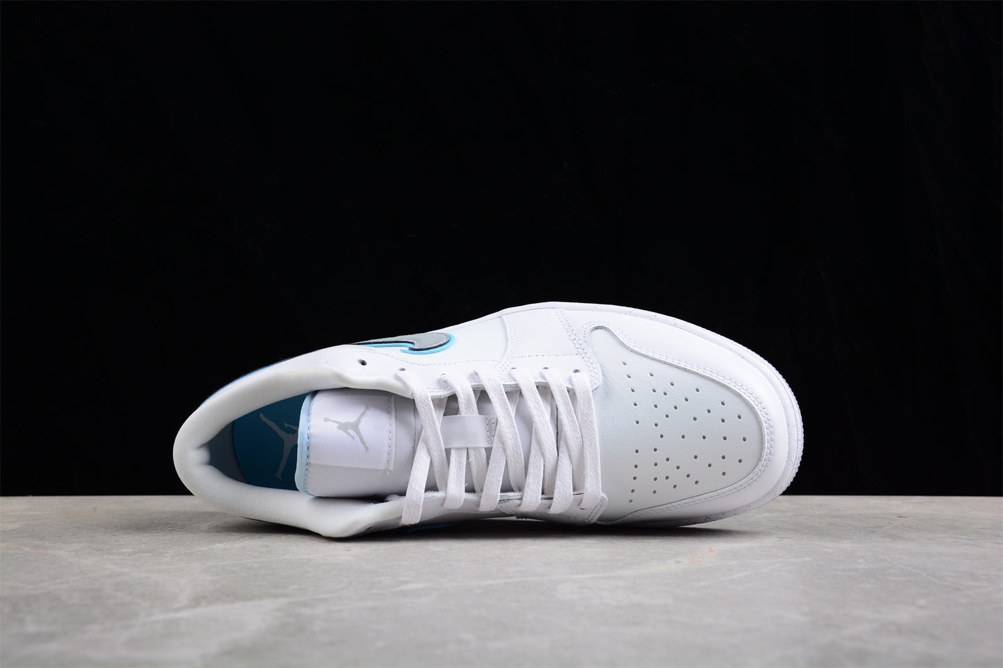 Air Jordan 1 Low "Dare To Fly"