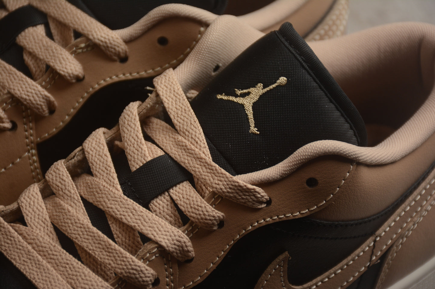 Air Jordan 1 Low "Desert"