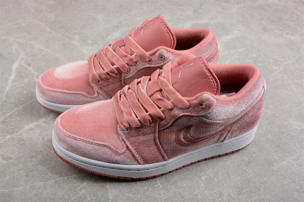 Air Jordan 1 Low "Pink Velvet"