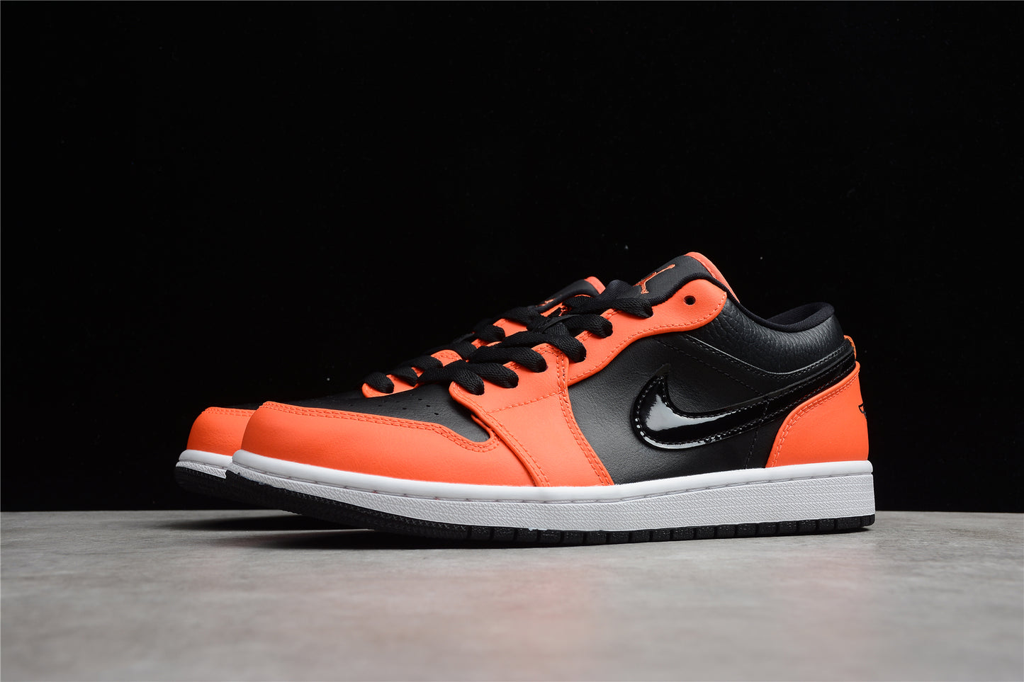 Air Jordan 1 Low SE “Black Orange”
