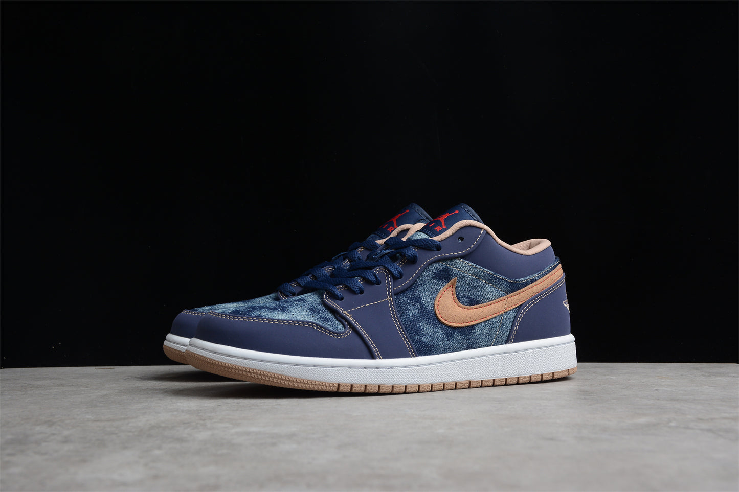 Air Jordan 1 Low SE 'Denim'