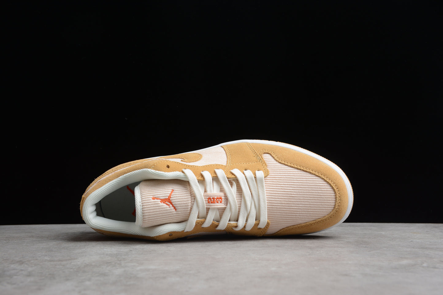Air Jordan 1 Low SE "Twine" (Corduroy)