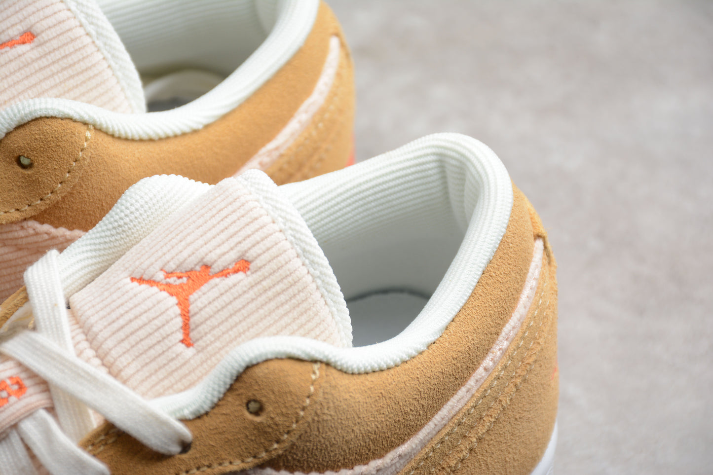 Air Jordan 1 Low SE "Twine" (Corduroy)
