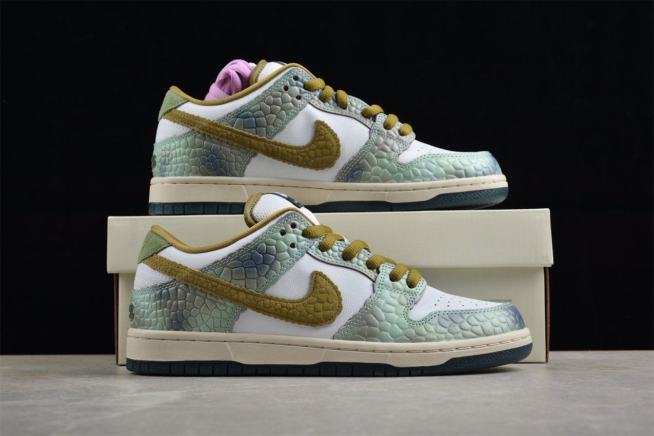 Alexis Sablone x Nike SB Dunk Low