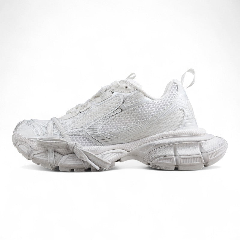 Balenciaga 3XL
White Distress