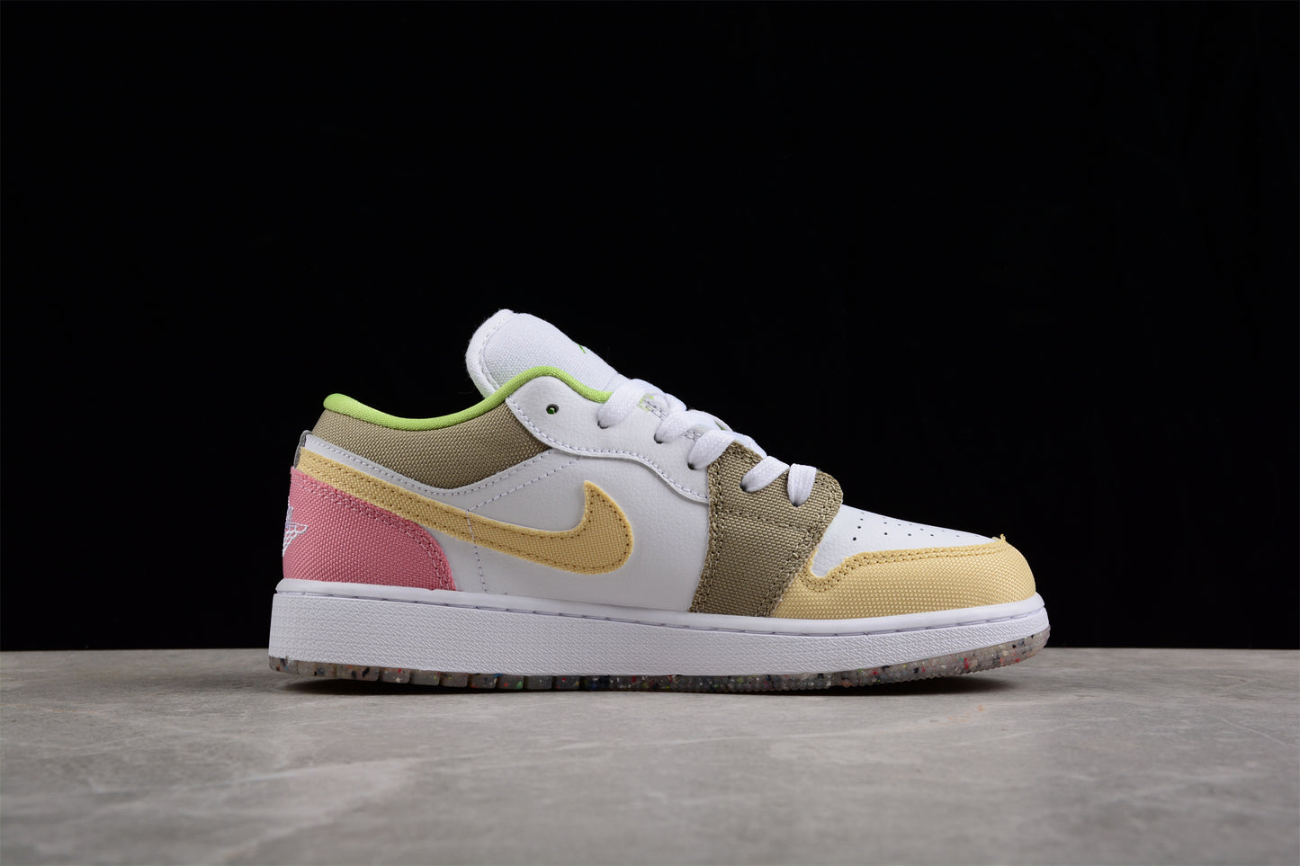 NIKE Air Jordan 1 Low SE GS 'Pastel Grind'