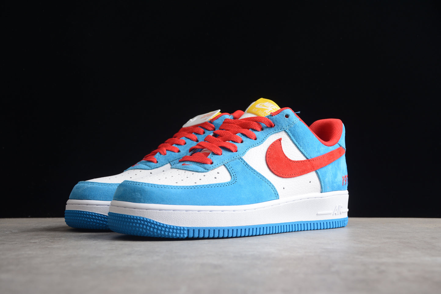 Nike Air Force 1 Low '07 LV8 "Doraemon"