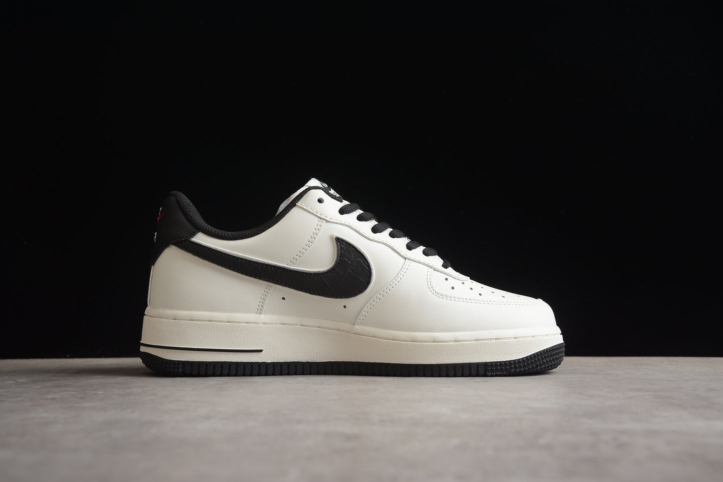 Nike Air Force 1 Low “NYC” White/Black