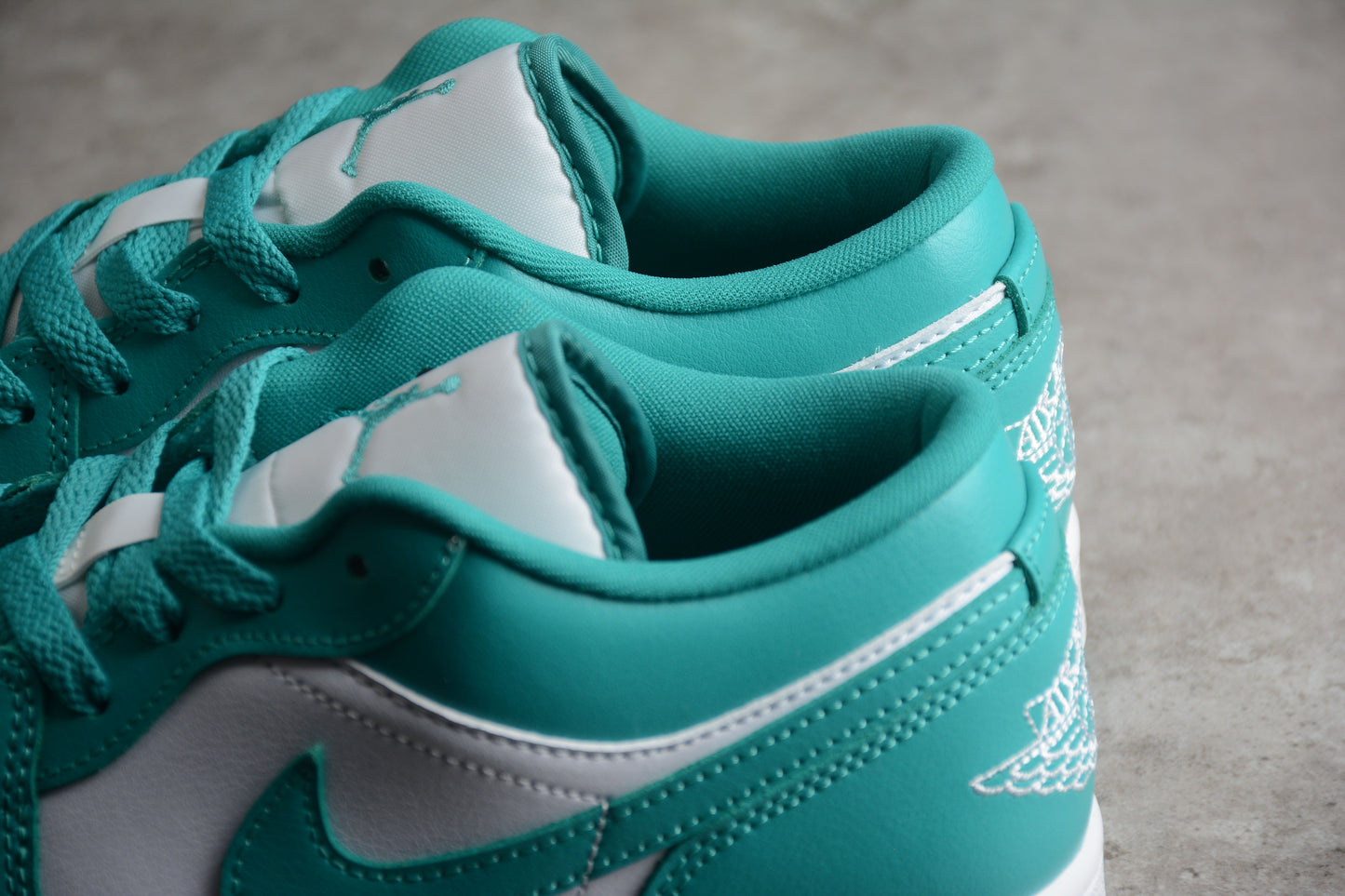 Nike Air Jordan 1 Low "New Emerald" WMNS
