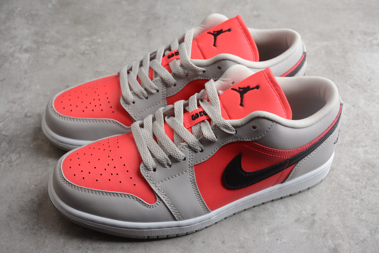 Nike Air Jordan 1 Retro Low ‘Light Iron Ore/Siren Red’