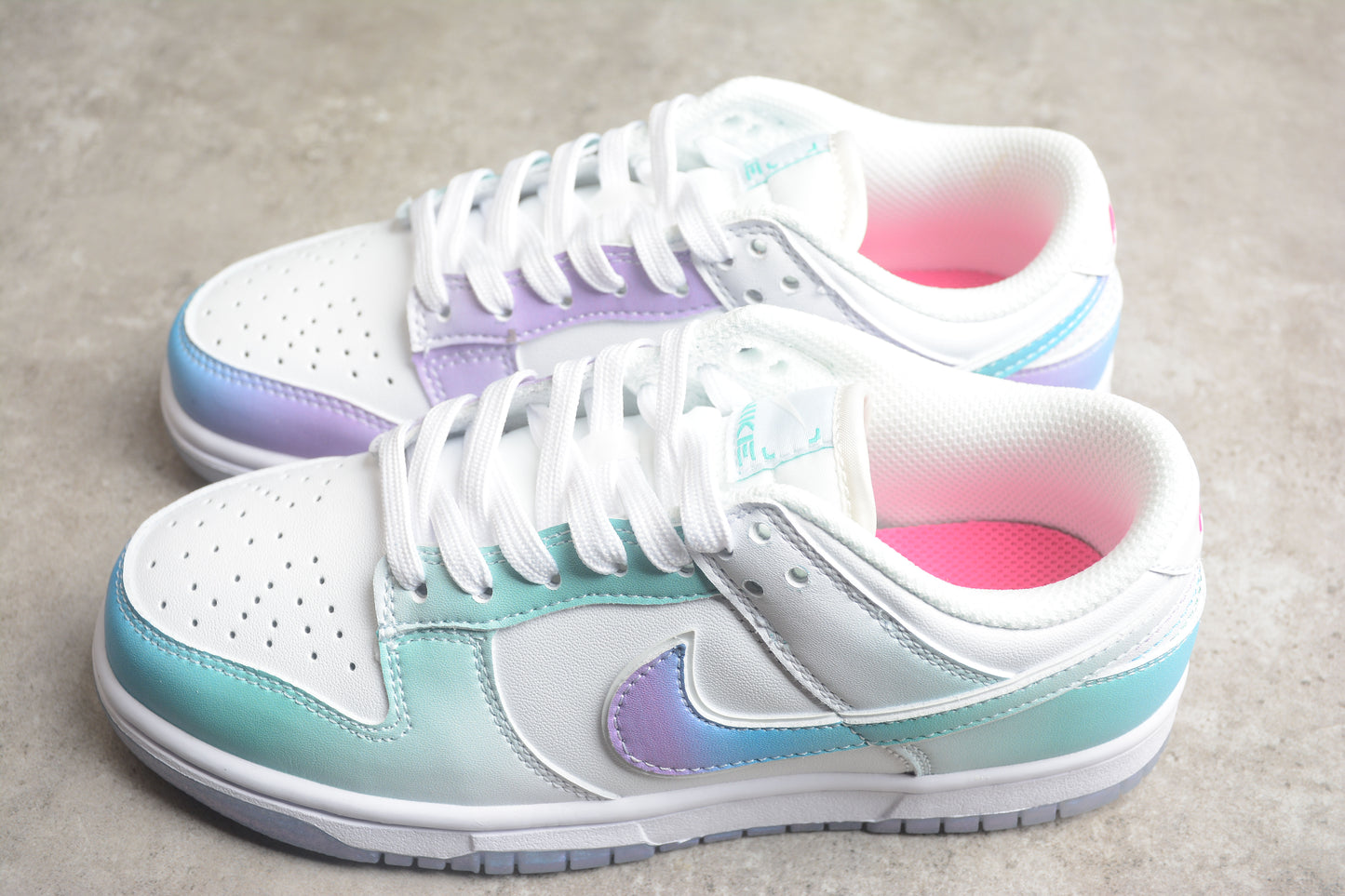 Nike Dunk Low "Violet and Hyper Pink"