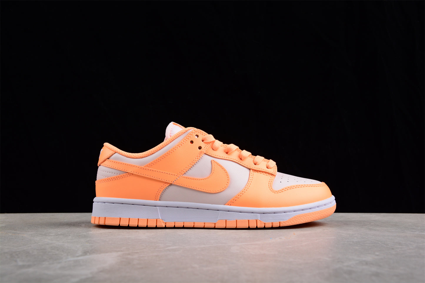 Nike Dunk Low WMNS “Peach Cream”
