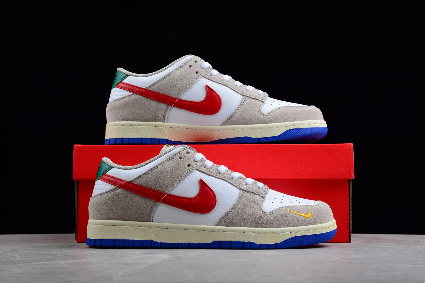 Nike SB Dunk Low Pro "Matte Silver Varsity Royal"