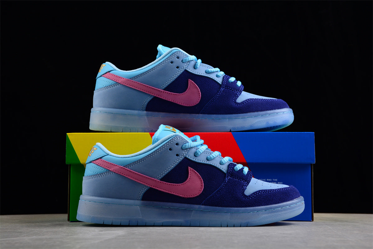 Nike SB Dunk Low "Run The Jewels" hot pink nubuck Swoosh
