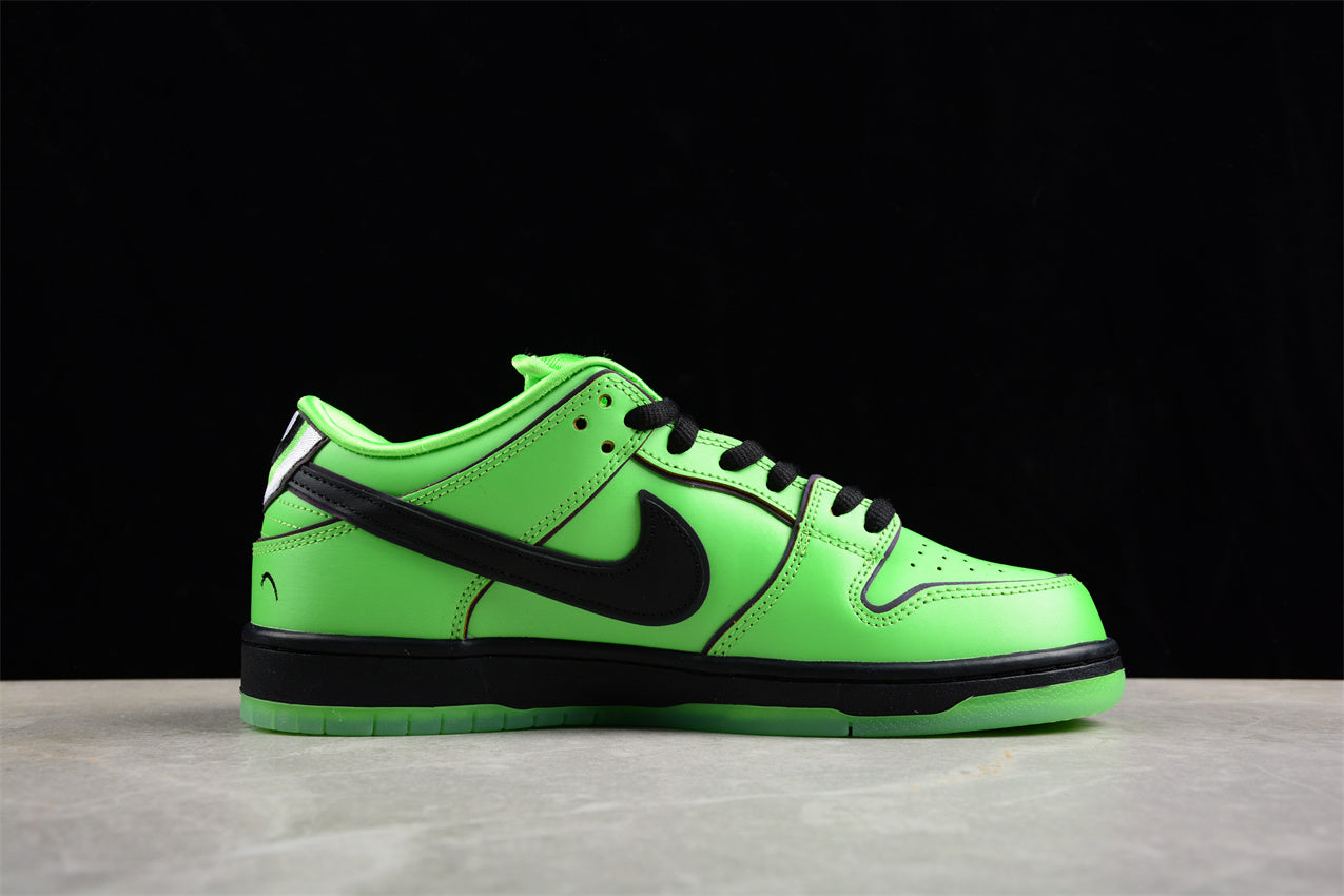 Nike SB Dunk Low x The Powerpuff Girls "Buttercup" 2023
