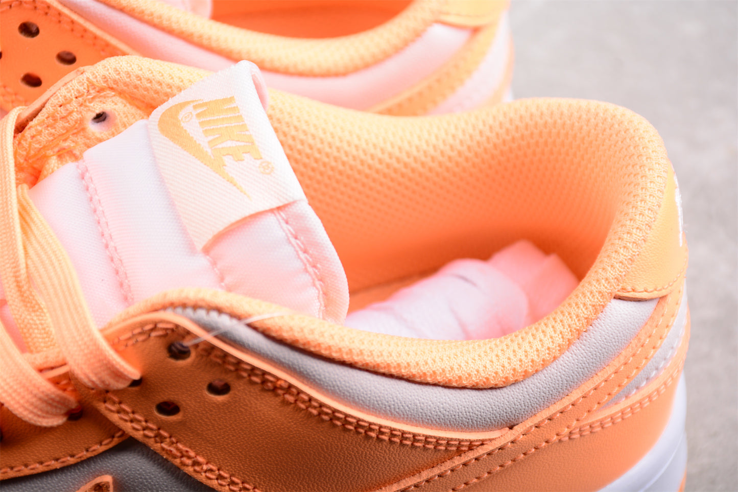 Nike Dunk Low WMNS “Peach Cream”