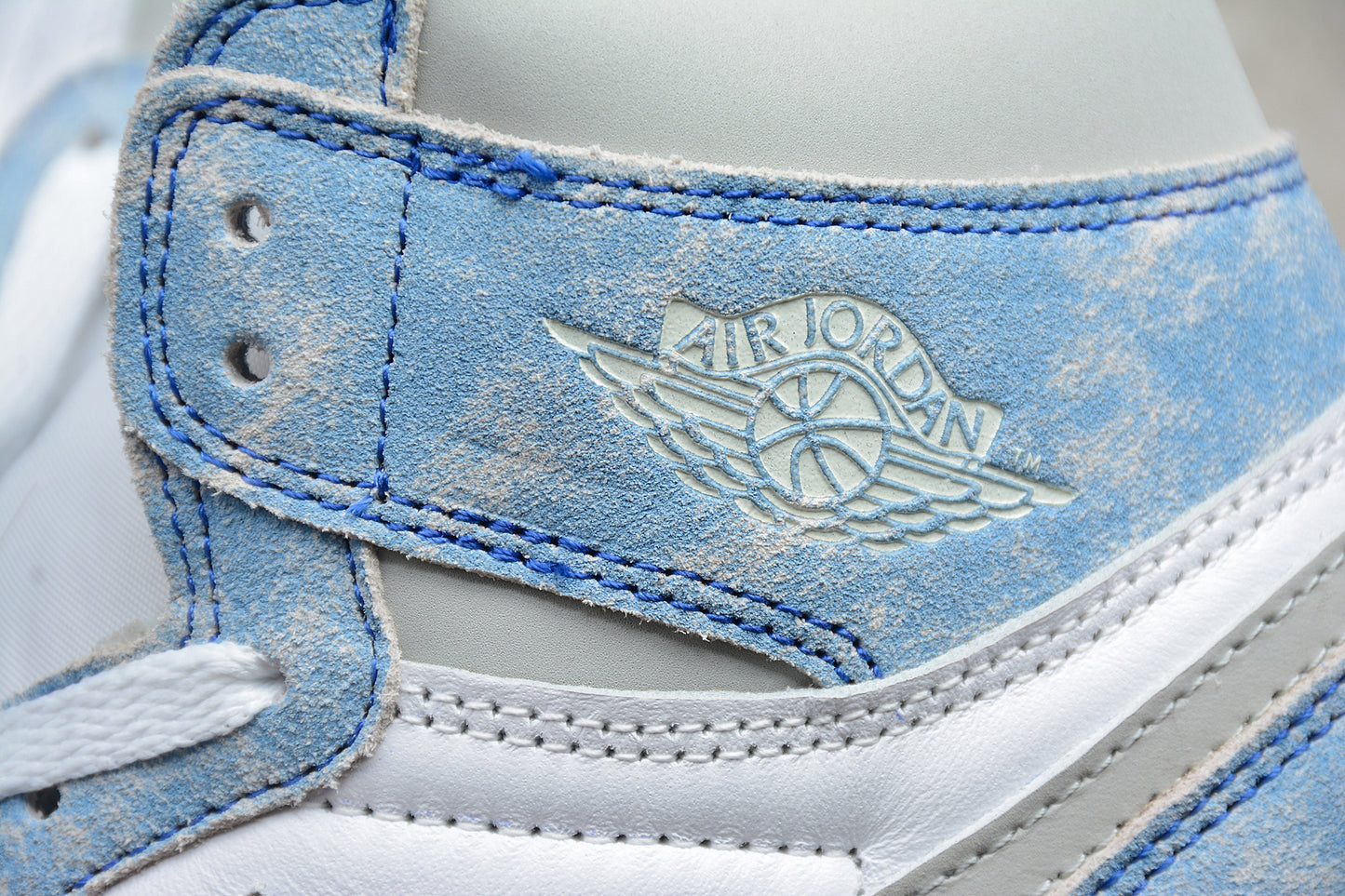 Air Jordan 1 Retro High OG "Hyper Royal" - Best Reps Website 2025