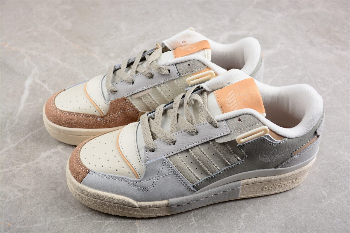 adidas Originals Forum Exhibit Low sneakers in Beige/Grey