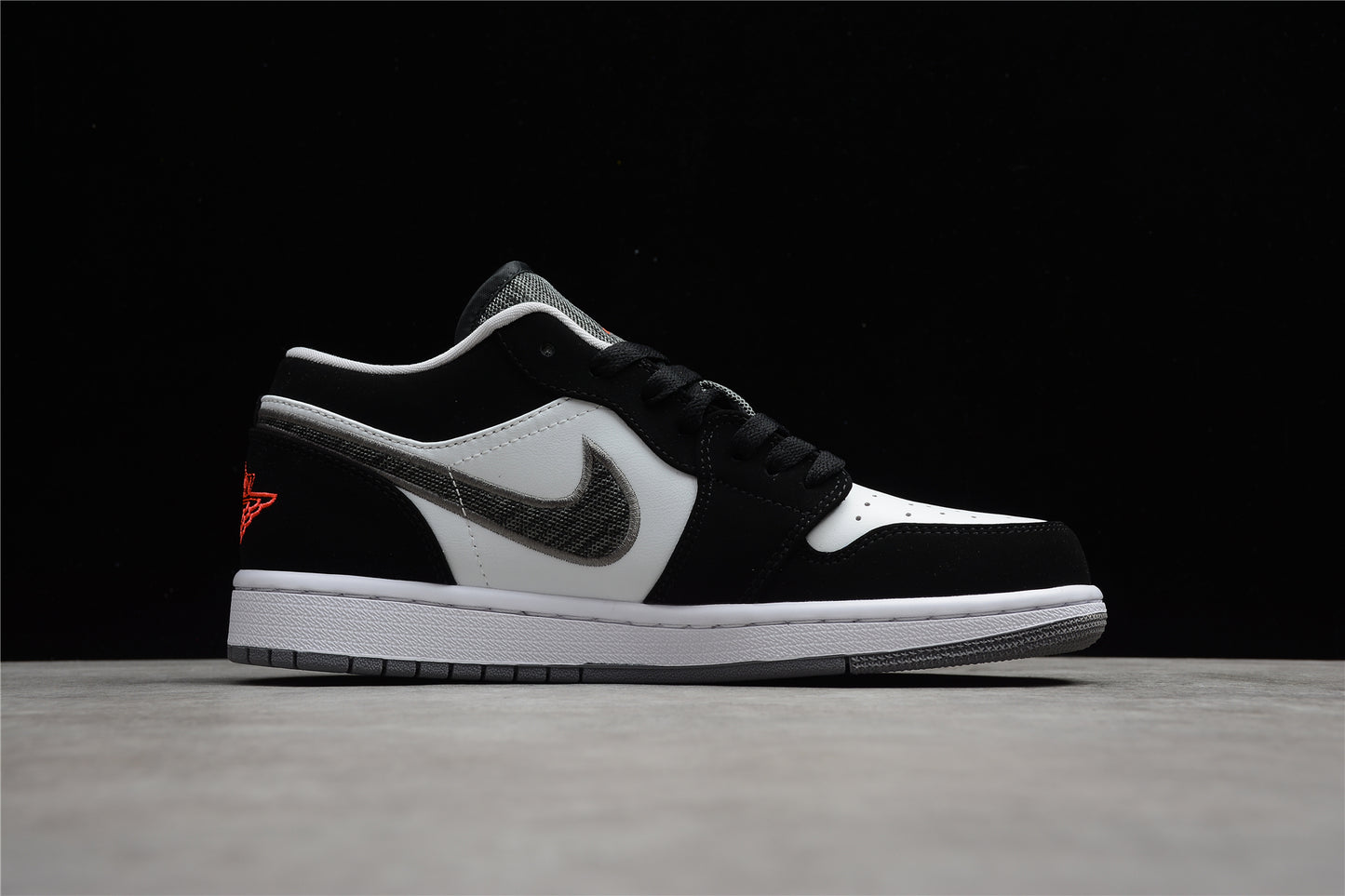 Air Jordan 1 Low "Black White Wolf Grey" 553558-029 - Best Reps Website 2025