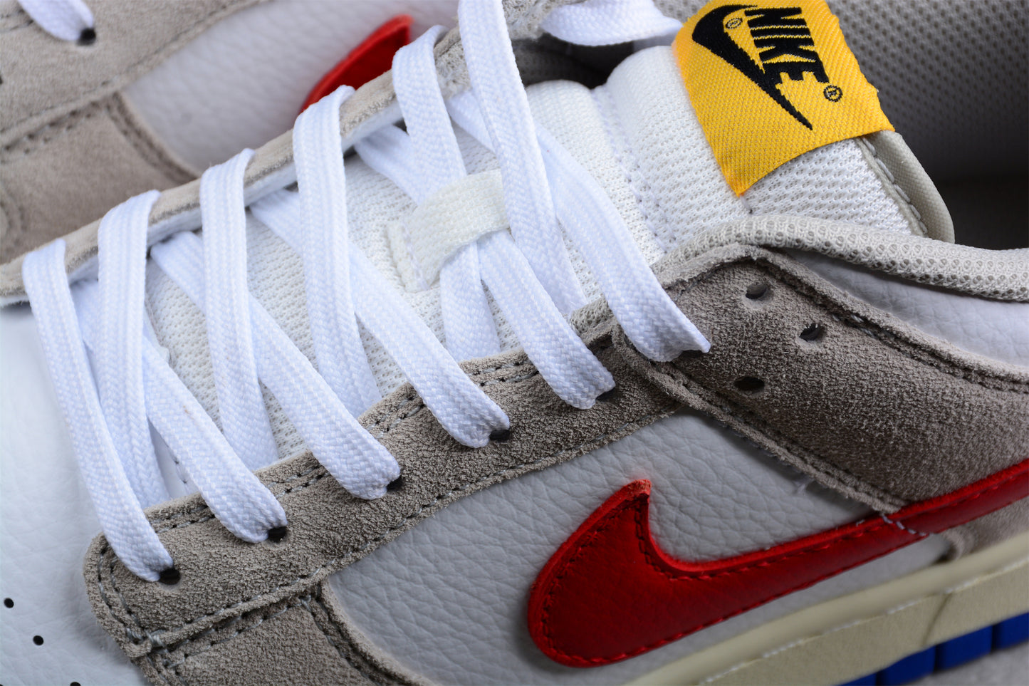 Nike SB Dunk Low Pro "Matte Silver Varsity Royal"